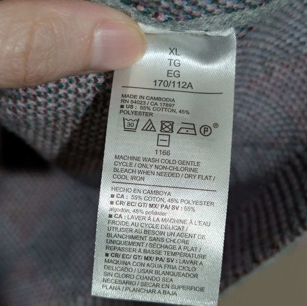 Old Navy Plus Size So Soft Gray Knit Argyle Printed Cropped Sweater Size XL - Picture 3 of 5